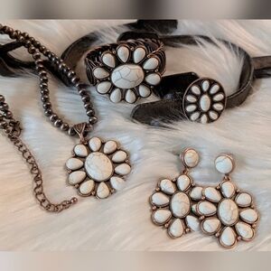 Elegant White Faux Turquoise Jewelry Set